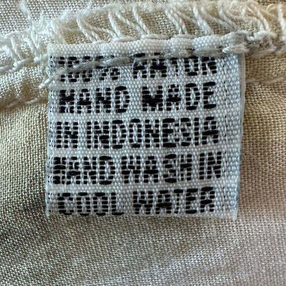 Tiare Hawaii Fluttery Cold Shoulder Ruffle Sleeves Top Size Medium Green/Cream - Picture 6 of 8